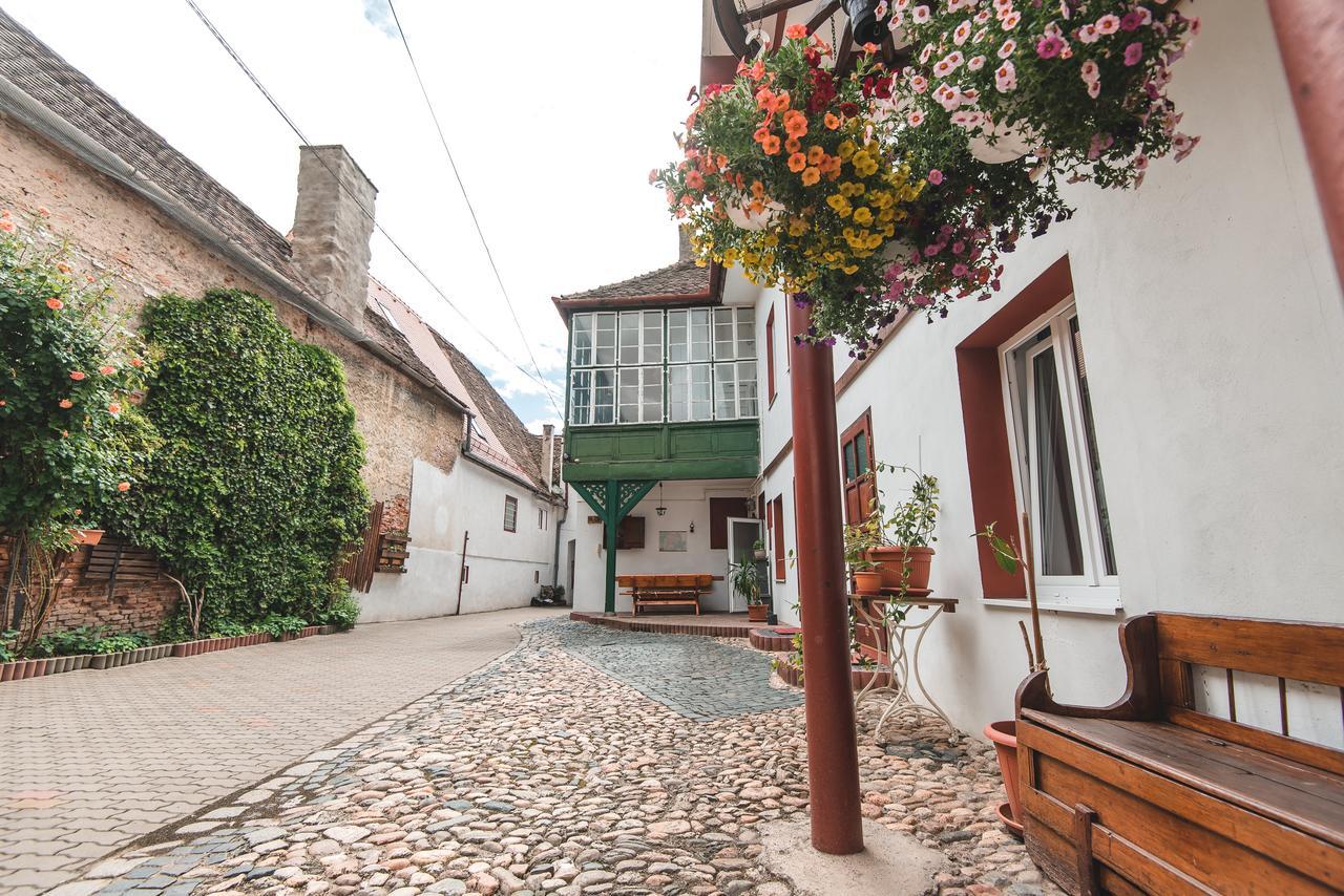 סיביו Guesthouse Casa Baciu מראה חיצוני תמונה
